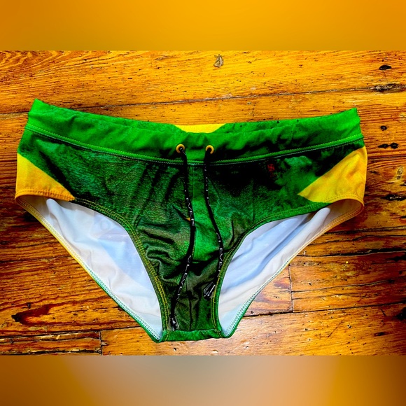 Men’s Brand NEW, “Brazil” Swimsuit - Picture 1 of 1